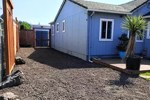782 Laurel Ave, Reedsport, OR 97467 - Photo 3