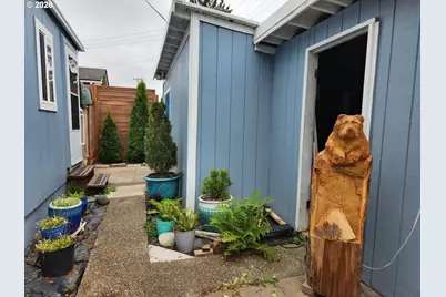 782 Laurel Ave, Reedsport, OR 97467 - Photo 33