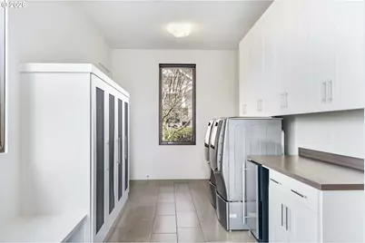 8718 NW Terraceview Ct, Portland, OR 97229 - Photo 17