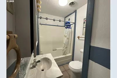1001 B St, Fossil, OR 97830 - Photo 9