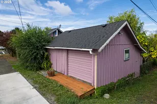 655 6th St, Myrtle Point, OR 97458 - Photo 29