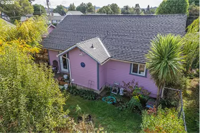 655 6th St, Myrtle Point, OR 97458 - Photo 25