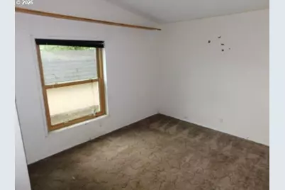 406 Chicago St, Albany, OR 97321 - Photo 13