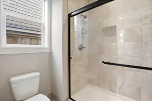 2481 SW 41st St, Gresham, OR 97080 - Photo 23
