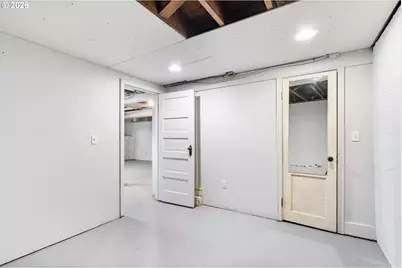 3730 SE 51st Ave, Portland, OR 97206 - Photo 21