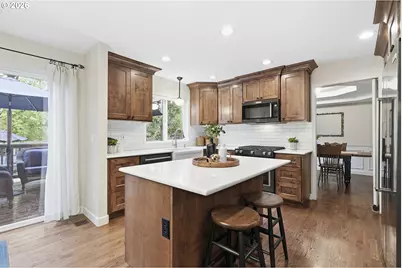 12135 SE Eisert Ct, Happy Valley, OR 97086 - Photo 17