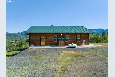 1757 Riddle By Pass Rd, Riddle, OR 97469 - Photo 5
