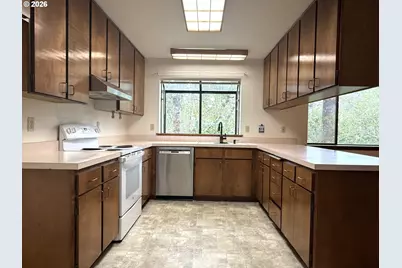 1475 Glenwood Dr, Brookings, OR 97415 - Photo 3