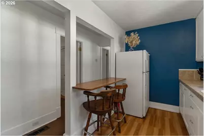 880 NE Thompson Ave, Salem, OR 97301 - Photo 25