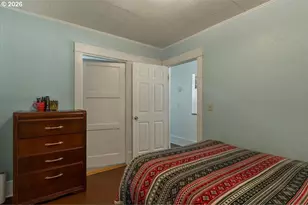 880 NE Thompson Ave, Salem, OR 97301 - Photo 23