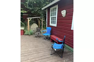 880 NE Thompson Ave, Salem, OR 97301 - Photo 45