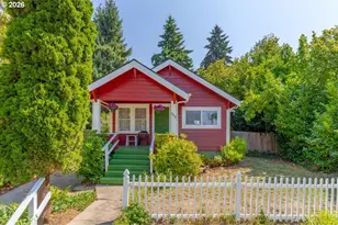 880 NE Thompson Ave, Salem, OR 97301 - Photo 1