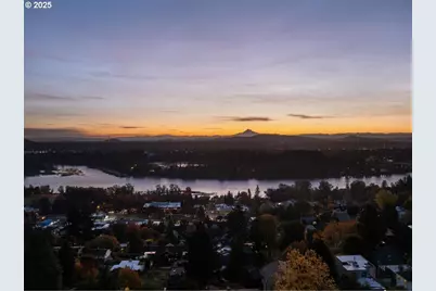 7231 S Laview Dr, Portland, OR 97219 - Photo 39