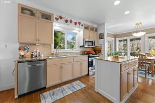 7231 S Laview Dr, Portland, OR 97219 - Photo 15