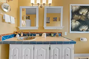 7231 S Laview Dr, Portland, OR 97219 - Photo 29