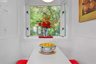 7231 S Laview Dr, Portland, OR 97219 - Photo 17