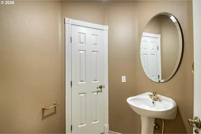 9583 NW Randall Ln, Portland, OR 97229 - Photo 21