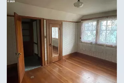 401 S College St, Newberg, OR 97132 - Photo 11