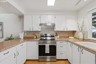 13216 NE Salmon Creek Ave, Vancouver, WA 98686 - Photo 11