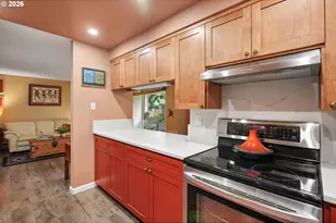 9630 SW Marjorie Ln, Beaverton, OR 97008 - Photo 7