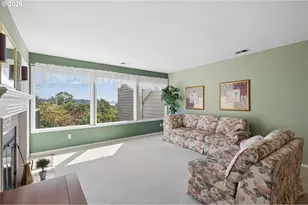 7557 N Edgewater Ave, Portland, OR 97203 - Photo 11