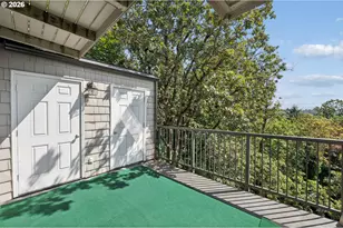 7557 N Edgewater Ave, Portland, OR 97203 - Photo 31