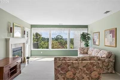 7557 N Edgewater Ave, Portland, OR 97203 - Photo 9