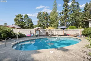7557 N Edgewater Ave, Portland, OR 97203 - Photo 37