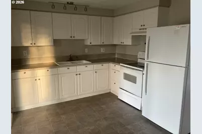 3960 Virginia Ave, Springfield, OR 97478 - Photo 13