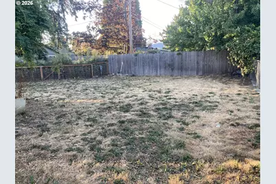 3960 Virginia Ave, Springfield, OR 97478 - Photo 7