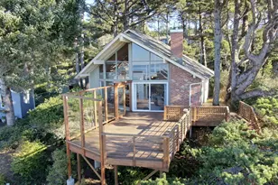 3413 NW Hidden Lake Dr, Waldport, OR 97394 - Photo 1