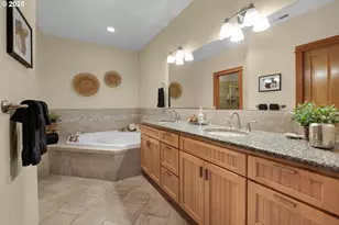 123 S Hemlock St, Cannon Beach, OR 97110 - Photo 43