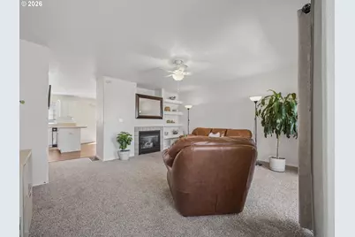 1384 SW 22nd Ter, Gresham, OR 97080 - Photo 9