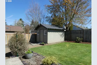 20040 Torrey Pines Dr, Oregon City, OR 97045 - Photo 11