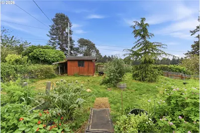 1729 Cottonwood Ave, Coos Bay, OR 97420 - Photo 25