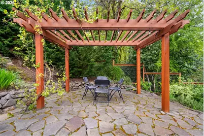 3327 SW Arnold Heights Ter, Portland, OR 97219 - Photo 41