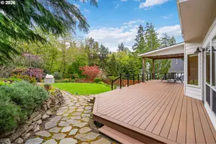 3327 SW Arnold Heights Terrace, Portland, OR 97219 - Photo 37