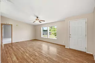 655 NE Burnett Rd, McMinnville, OR 97128 - Photo 7
