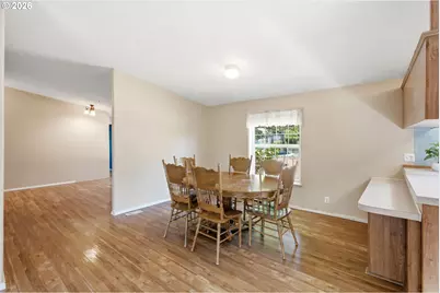 655 NE Burnett Rd #4, McMinnville, OR 97128 - Photo 11