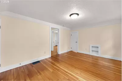 700 SE 61st Ave, Portland, OR 97215 - Photo 35
