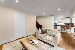 700 SE 61st Ave, Portland, OR 97215 - Photo 19