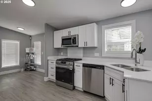 2000 Robins Lane SE, Salem, OR 97306 - Photo 11