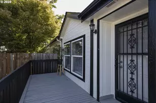 2000 Robins Lane SE, Salem, OR 97306 - Photo 5