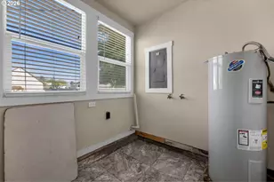 408 S Parkway Ave, Battle Ground, WA 98604 - Photo 13