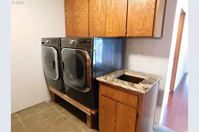 875 Park Dr, Vernonia, OR 97064 - Photo 13