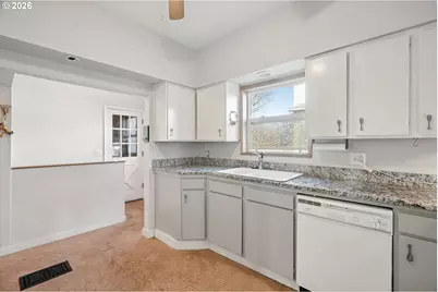 5325 N Montana Ave, Portland, OR 97217 - Photo 13