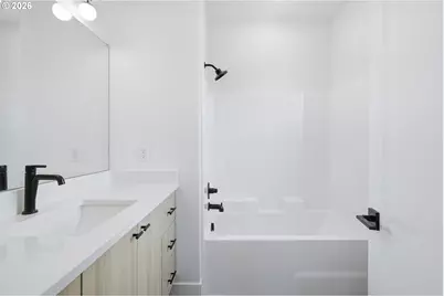 3122 N Hunt St, Portland, OR 97217 - Photo 25