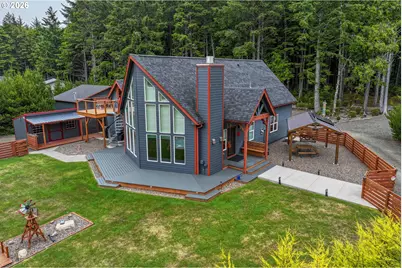810 SW Wakeetum St, Waldport, OR 97394 - Photo 5