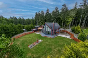 810 SW Wakeetum St, Waldport, OR 97394 - Photo 1