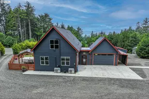 810 SW Wakeetum St, Waldport, OR 97394 - Photo 7